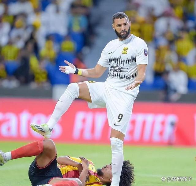 包含巴格达士气高涨，夺得亚冠积分榜第一的词条