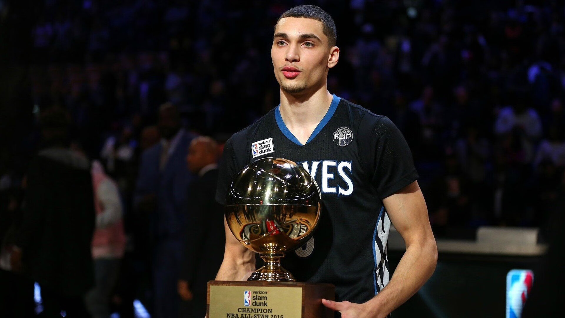 开云体育登录-独行侠式绝境求生，霍勒迪奥运前夜的关键接管，诠释何为淘汰赛基因